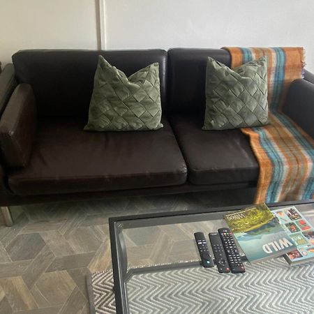 Llwynypia Mountain View Two Bedroom מראה חיצוני תמונה