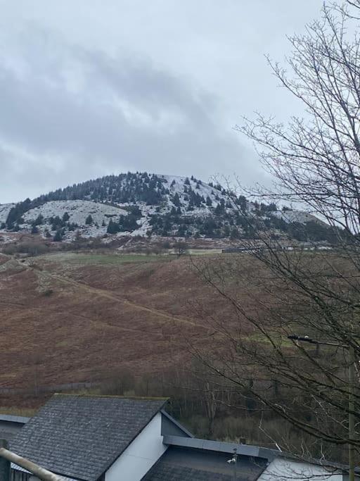 Llwynypia Mountain View Two Bedroom מראה חיצוני תמונה