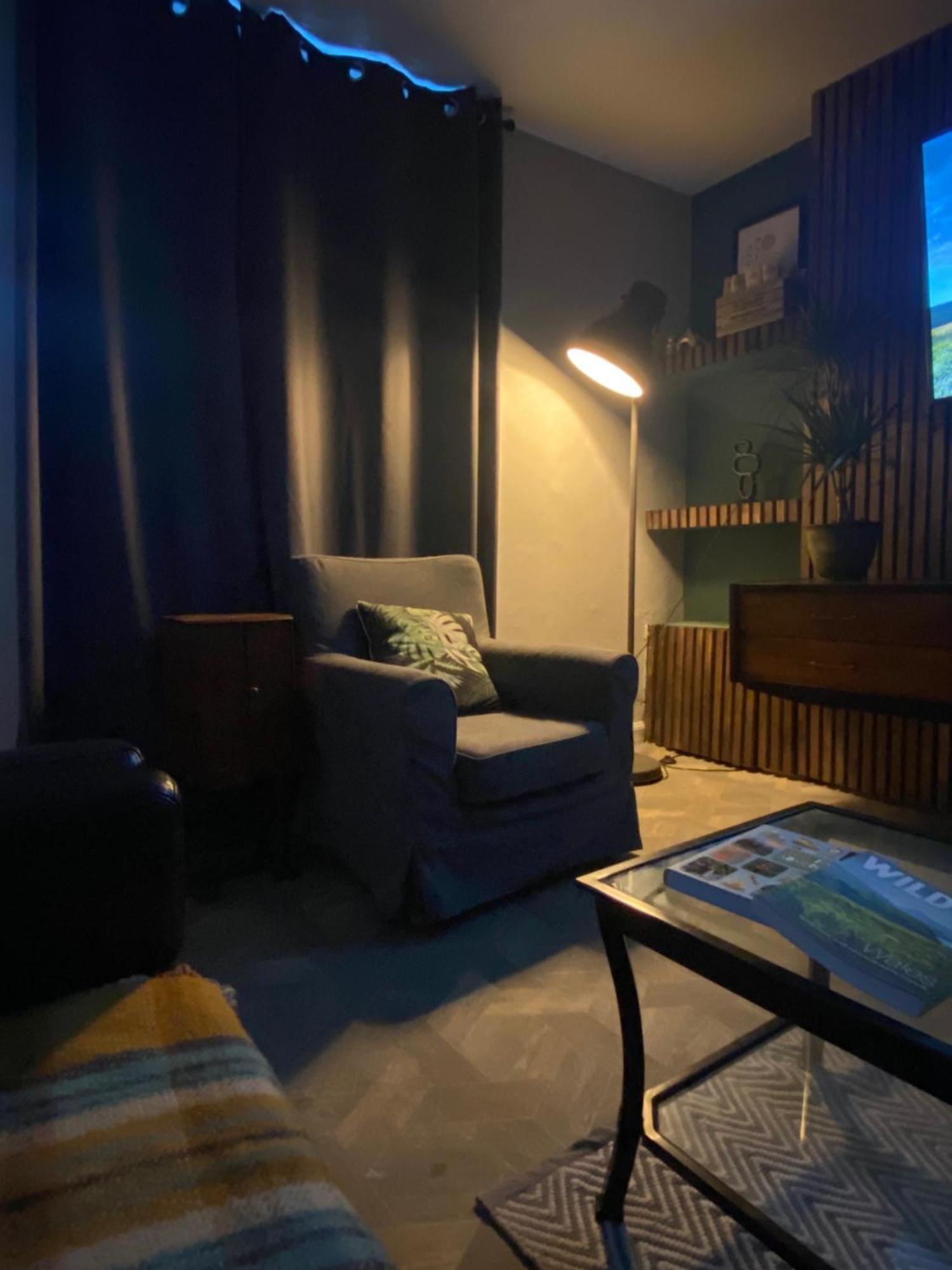 Llwynypia Mountain View Two Bedroom מראה חיצוני תמונה